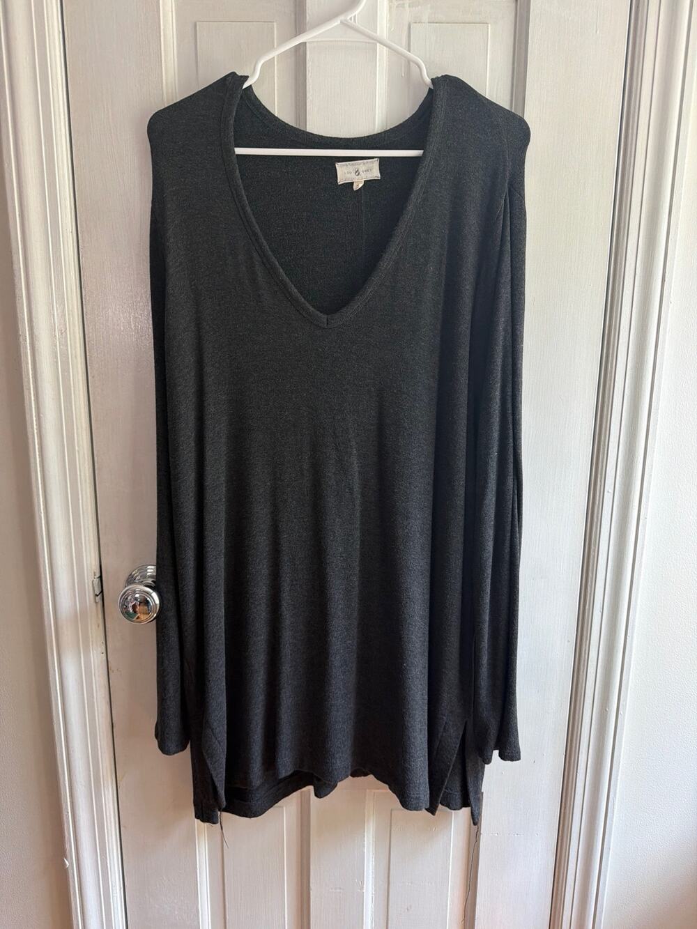 Lou & Grey Luvstretch V-Neck Long Sleeve Tunic Top Charcoal XL